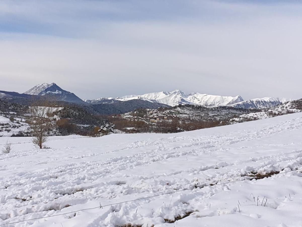 Chalet En El Pirineo De Aragon Neril المظهر الخارجي الصورة