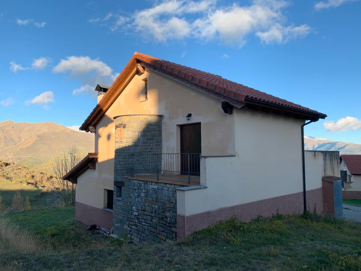 Chalet En El Pirineo De Aragon Neril المظهر الخارجي الصورة
