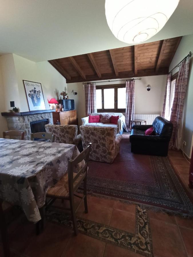 Chalet En El Pirineo De Aragon Neril المظهر الخارجي الصورة